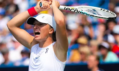 சின்சினாட்டி ஓபன் டென்னிஸ் - ஸ்வியாடெக், சபலென்கா அரையிறுதியில் அதிர்ச்சி தோல்வி