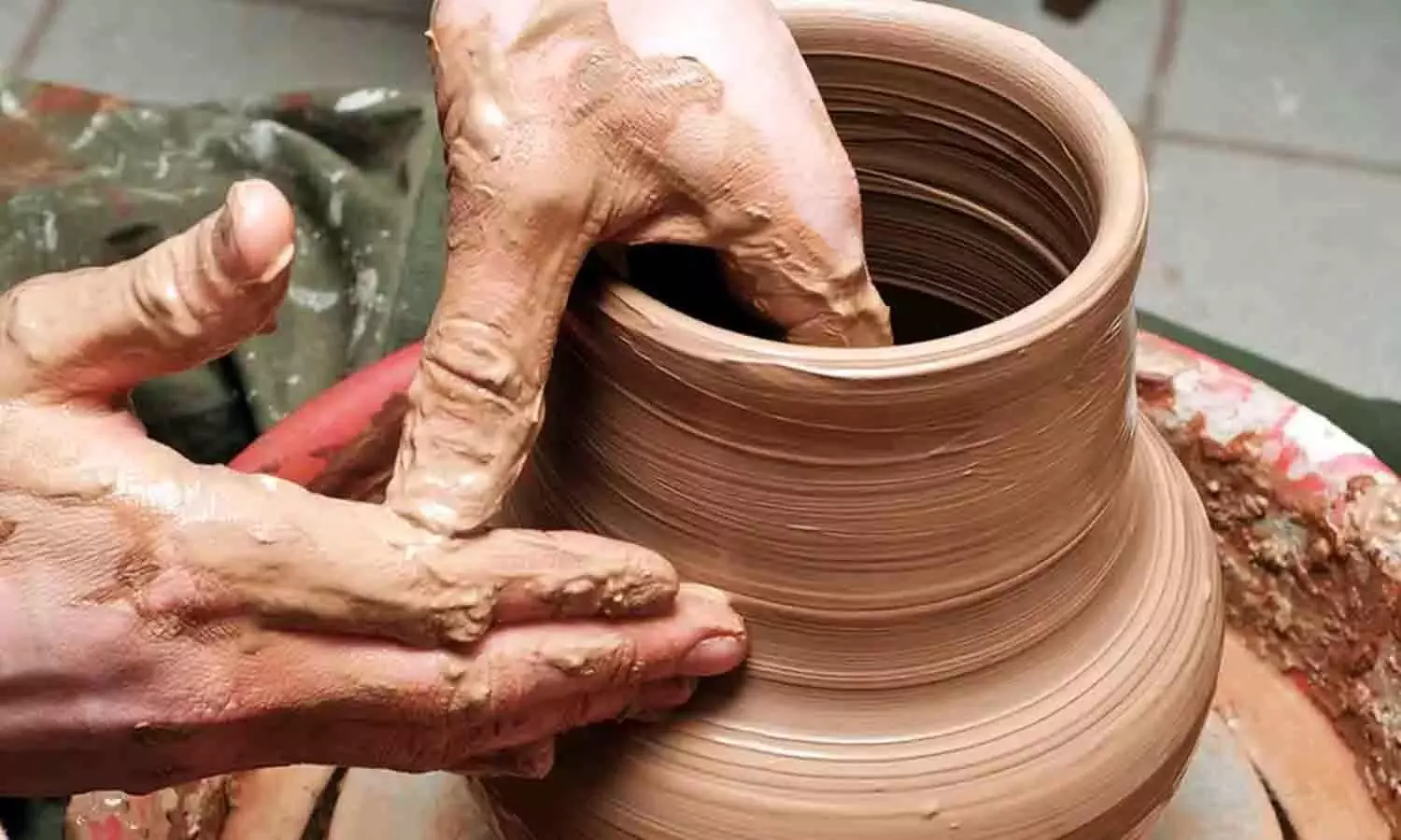 மண்பாண்ட தொழிலாளர்களுக்கு மழைக்கால நிவாரணம் ரூ.8 ஆயிரம்- சேம.நாராயணன் அரசுக்கு வலியுறுத்தல் மண்பாண்ட தொழிலாளர்களுக்கு மழைக்கால நிவாரணம் ரூ.8 ஆயிரம்- சேம.நாராயணன் அரசுக்கு வலியுறுத்தல்