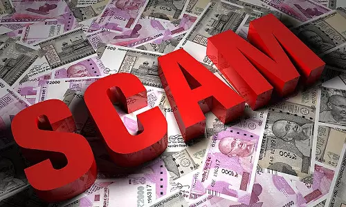 கடந்த 3 நாளில் தலைமை ஆசிரியர் உள்பட 12 பேரிடம் ஆன்லைன் மூலம் ரூ.60 லட்சம் மோசடி