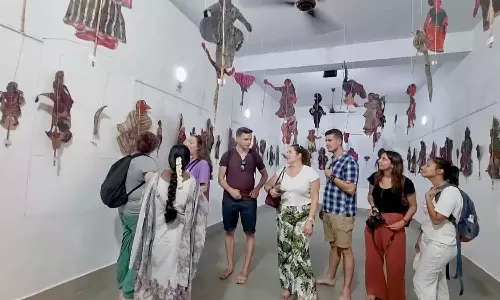 தோல்பாவை சித்திரங்கள் கண்காட்சி