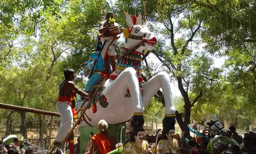 தங்க முத்து மாரியம்மன் கோவில் கும்பாபிஷேகம்