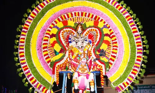 படவேட ரேணுகாம்பாள் கோவிலில் 5-ம் ஆடி வெள்ளி விழா