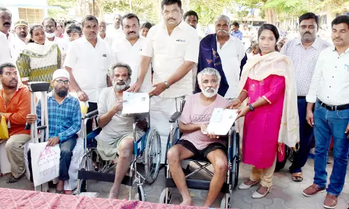 ஓசூரில் மாற்றுத்திறனாளிகளுக்கான சிறப்பு முகாம்