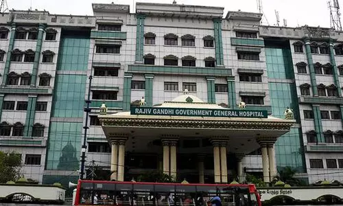 சென்னை ராஜீவ்காந்தி அரசு ஆஸ்பத்திரியில் இணையவழி மூலம் நோயாளிகளுக்கு மருத்துவ ஆலோசனை