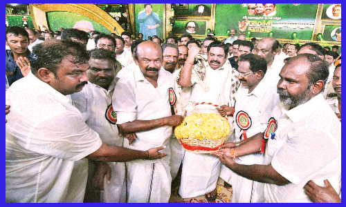 சமதர்மத்தின் அடையாளமாக எடப்பாடி பழனிசாமி திகழ்கிறார்