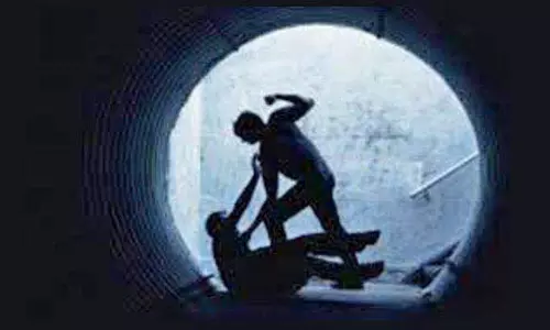 தூத்துக்குடியில் வாலிபரை பீர் பாட்டிலால் தாக்கிய நண்பர்கள்