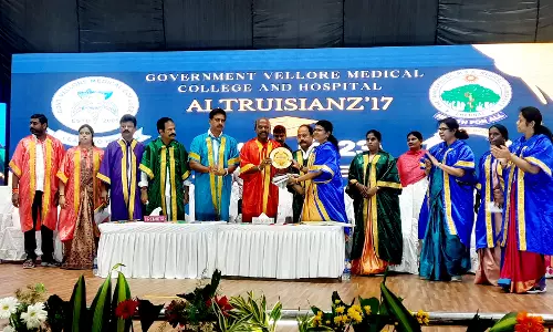 மருத்துவ மாணவர்களுக்கு அமைச்சர் மா.சுப்பிரமணியன் பட்டம் வழங்கினார்