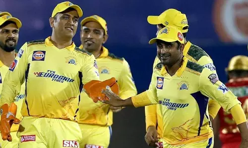 சிஎஸ்கே வீரரை விலைக்கு வாங்கிய மும்பை அணி