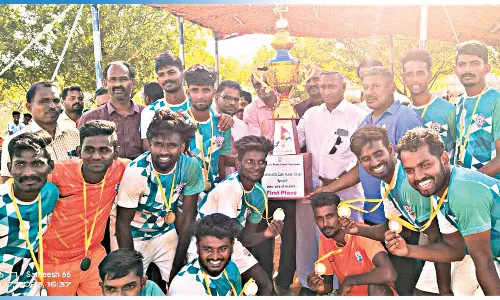 கல்லூரிகள் அளவிலான கால்பந்து போட்டி