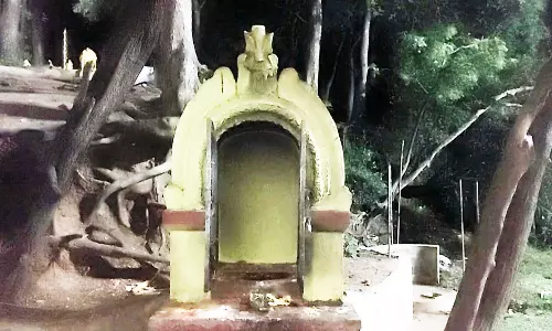 கோவிலில் விநாயகர் சிலை திருடிய கும்பலுக்கு அடி-உதை