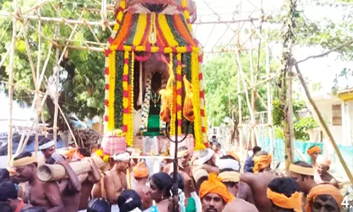 உடன்குடி சந்தையடியூர் நாராயண சுவாமி கோவிலில் பால் திருவிழா