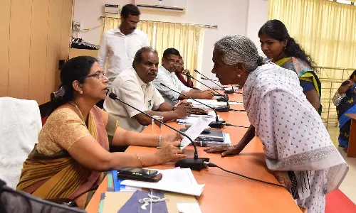 தருமபுரியில் மக்கள் குறைதீர்க்கும் நாள் கூட்டம்: 380 மனுக்கள் வரப்பெற்றன