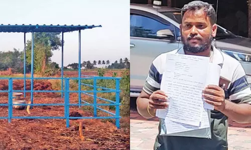 தரமற்ற முறையில் அமைக்கப்பட்ட மாட்டு கொட்டகையை மாற்றி தர விவசாயி கோரிக்கை