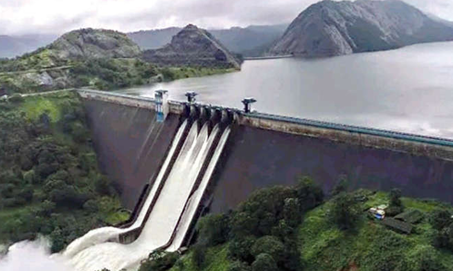 ஓணம் பண்டிகையை முன்னிட்டு இடுக்கி அணையை பார்வையிட சுற்றுலா பயணிகளுக்கு அனுமதி