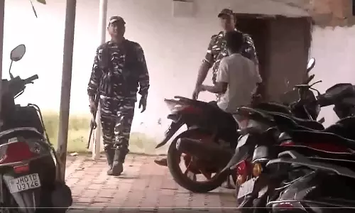 ஜார்க்கண்ட் மாநில நிதி மந்திரியின் மகனுக்கு சொந்தமான இடங்களில் அமலாக்கத்துறை சோதனை