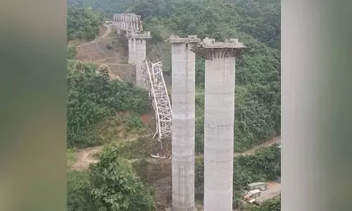 மிசோரமில் கட்டப்பட்டு வந்த ரெயில்வே மேம்பாலம் இடிந்து 17 தொழிலாளர்கள் பலி