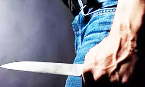 மாமனாரை கத்தியால் குத்திய மருமகன் கைது