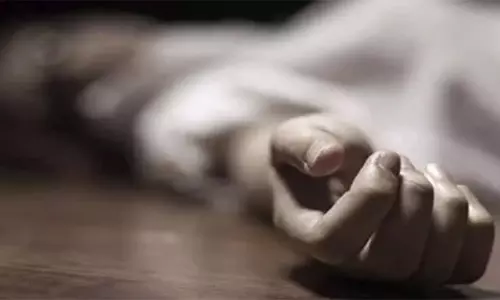 காலில் கல் விழுந்து கறிக்கடைக்காரர் சாவு