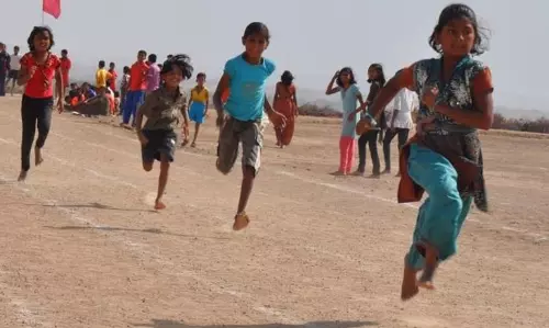 பள்ளி மாணவர்களுக்கான விளையாட்டு போட்டிகள்