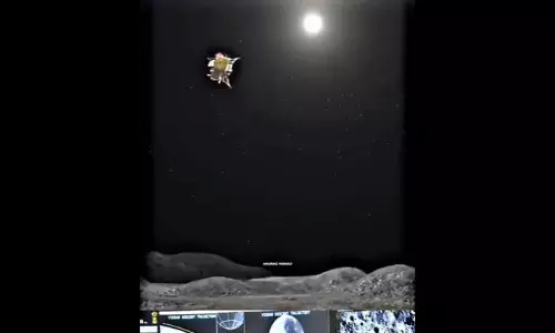 சந்திரயான் 3- நிலவின் தென் துருவத்தில் களமிறங்க தொடங்கியது விக்ரம் லேண்டர்