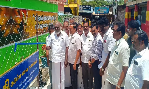 வத்தலக்குண்டுவில் சாலையோர பூங்கா அமைத்த கவுன்சிலர்
