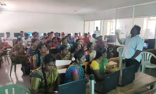 திருச்செந்தூர் ஆதித்தனார் கல்லூரியில் பயிற்சி பட்டறை