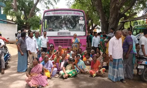 அரசு பஸ் சிறை பிடித்து பொதுமக்கள் மறியல்