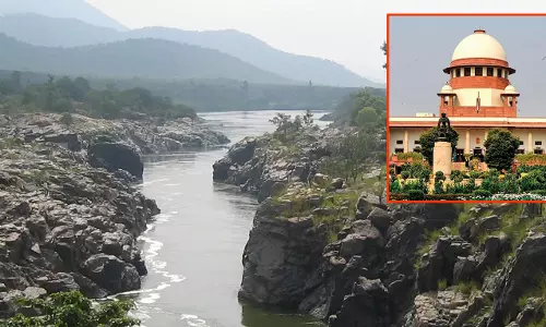 காவிரியில் தண்ணீர் திறப்பு: தமிழக அரசின் கோரிக்கையை ஏற்று உத்தரவு பிறப்பிக்க உச்சநீதிமன்றம் மறுப்பு