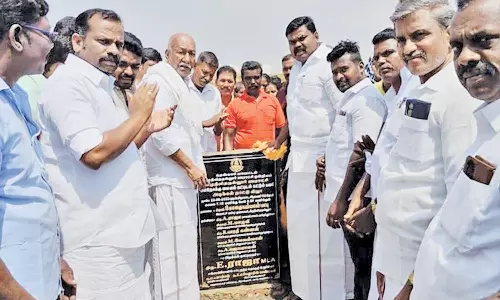 சங்கரன்கோவில் அருகே ரூ. 30 லட்சம் மதிப்பில் பல்நோக்கு கட்டிடம்-ராஜா எம்.எல்.ஏ. அடிக்கல் நாட்டினார்