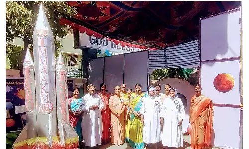 தூய இதய மரியன்னை பள்ளியில் நிலவில் சந்திராயன்-3 விண்கலம் உள்ளிட்ட கண்காட்சி