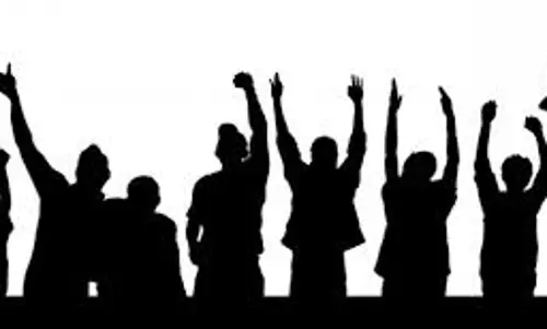 தமிழ்நாடு நுகர்பொருள் வாணிபக் கழக பொது தொழிலாளர்கள் ஆர்ப்பாட்டம்