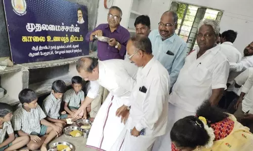 ஆரணியில் மூன்று தொடக்கப் பள்ளிகளில் காலை உணவு திட்டம் துவக்கம்