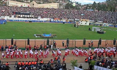 மடகாஸ்கரில் சோகம் - மைதானத்தில் ஏற்பட்ட கூட்ட நெரிசலில் சிக்கி 12 பேர் பலி