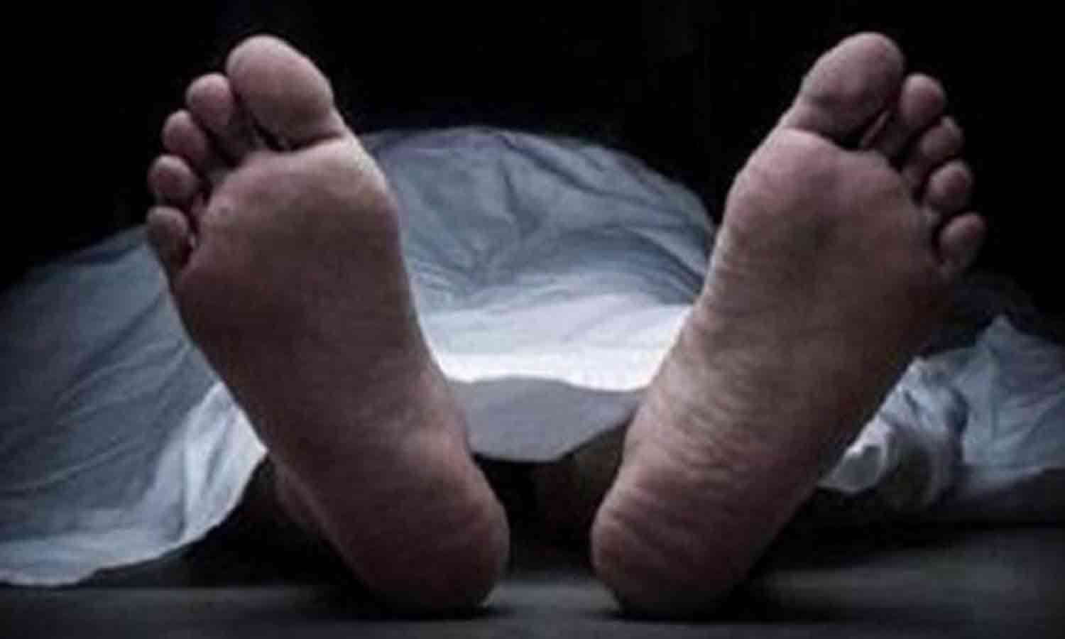 பூப்பறிக்க சென்ற விவசாயி மயங்கி விழுந்து சாவு