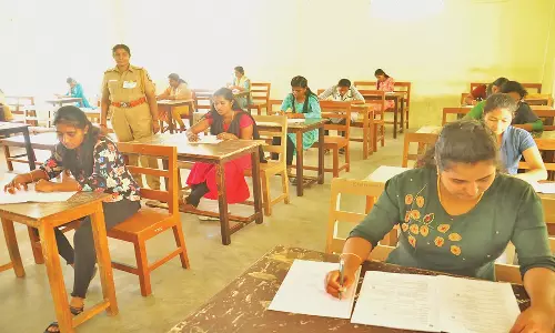 4 மையங்களில் சப்-இன்ஸ்பெக்டர் பணிக்கு எழுத்து தேர்வு