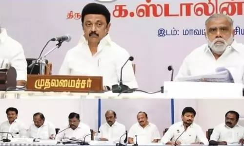 நாகையில் கள ஆய்வு: அரசின் திட்டப்பணிகளை விரைந்து நிறைவேற்ற வேண்டும்- அதிகாரிகளுக்கு முதலமைச்சர் அறிவுறுத்தல்
