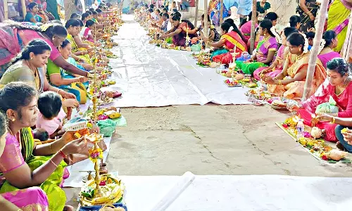 முத்துமாரியம்மன் கோவில் திருவிளக்கு பூஜை