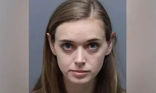 நல்லாசிரியை விருது பெற்ற ஆசிரியை பாலியல் குற்றச்சாட்டில் கைது