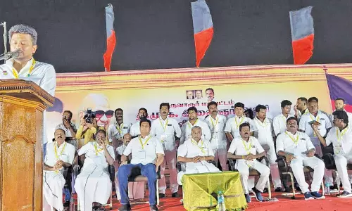 நீட் தேர்வை ரத்து செய்ய உறுதியுடன் போராட வேண்டும்- அமைச்சர் பேச்சு