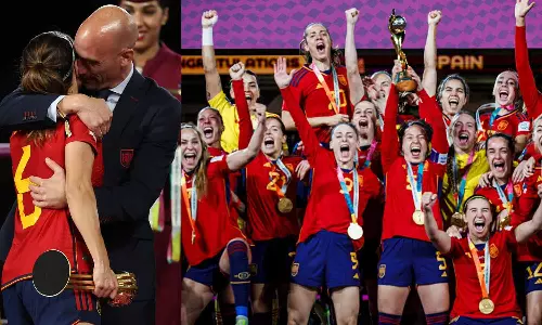 முத்தம் கொடுத்த விவகாரம்: பதவி விலகும் வரை விளையாட மாட்டோம் -ஸ்பெயின் மகளிர் அணி அறிவிப்பு