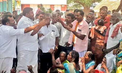 சங்கரன்கோவில் அருகே  கிராம மக்களின் கோரிக்கையை ஏற்று உடனடியாக தண்ணீர் வசதி