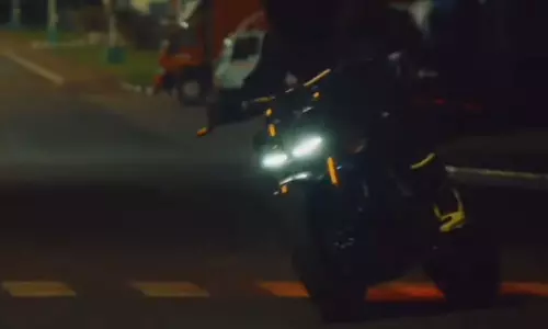 முன்பதிவு தொடங்கிடுச்சி.. விரைவில் இந்தியா வரும் அபாச்சி RTR 310!