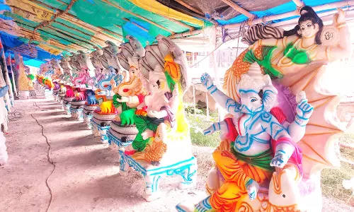 தருமபுரியில் விநாயகர் சிலை தயாரிப்பு பணிகள் தீவிரம்