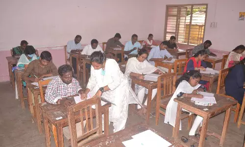 புதுவையில் 107 மையங்களில்எல்.டி.சி.-ஸ்டோர்கீப்பர் பணிக்கு  எழுத்து தேர்வுஆர்வமுடன் இளைஞர்கள் பங்கேற்பு