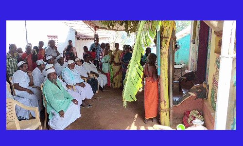 கருப்பர் கோவிலுக்கு சீர்வரிசை எடுத்து சென்ற இஸ்லாமியர்கள்