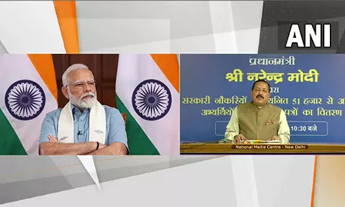 இந்திய தயாரிப்பு லேப்டாப், கம்ப்யூட்டர்களை கொள்முதல் செய்வதில் கவனம்: பிரதமர் மோடி