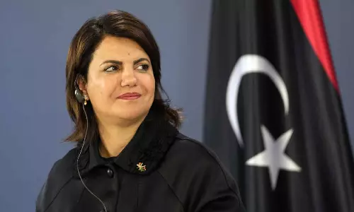 இஸ்ரேல் மந்திரியை சந்தித்ததால் லிபியா பெண் மந்திரி சஸ்பெண்டு