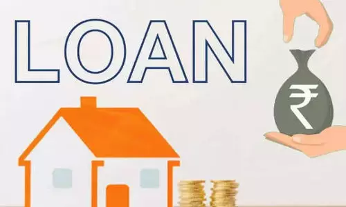 கலெக்டர் அலுவலகத்திற்கு மண்எண்ணை கேனுடன் வந்த பெண்