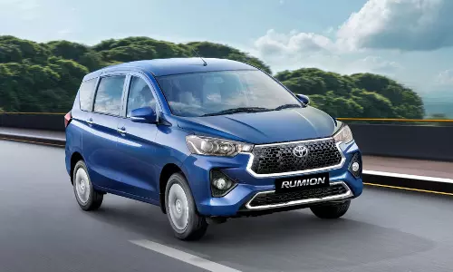 ரூ. 10 லட்சம் பட்ஜெட்டில் டொயோட்டா ருமியன் இந்தியாவில் அறிமுகம்!