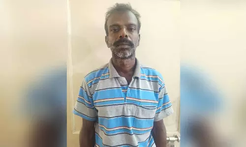 பல்லடம் அருகே உரிமம் இன்றி நாட்டு துப்பாக்கி வைத்திருந்தவர் கைது